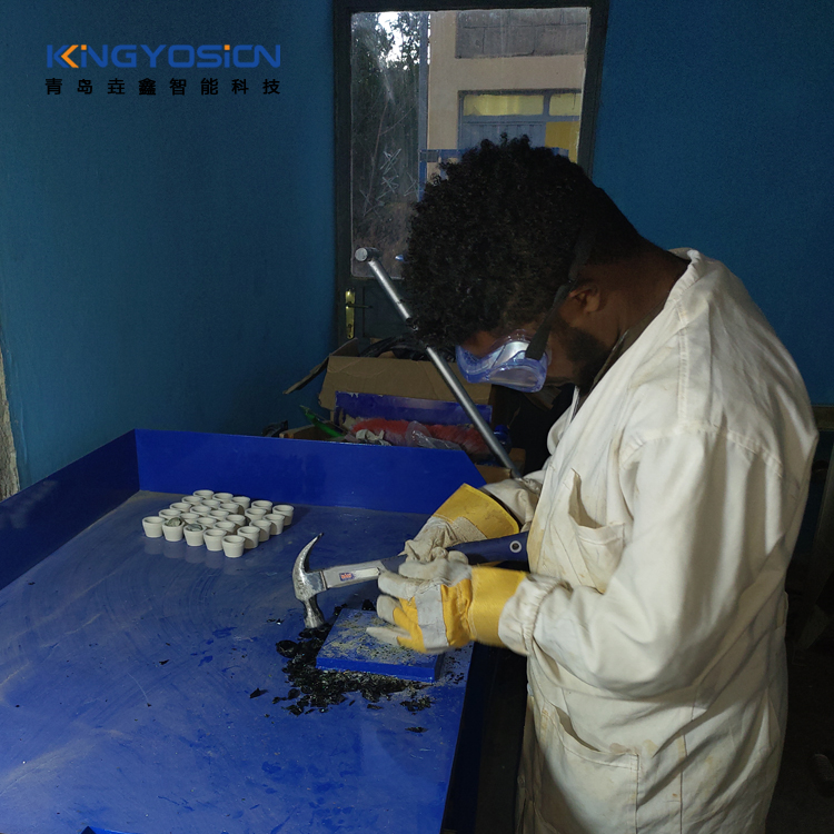 埃塞尔比亚火试金实验室 (10).jpg